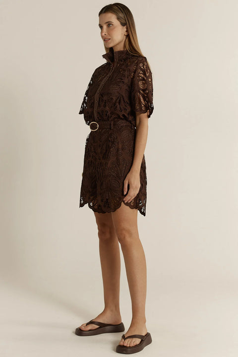 Elara Broderie Short