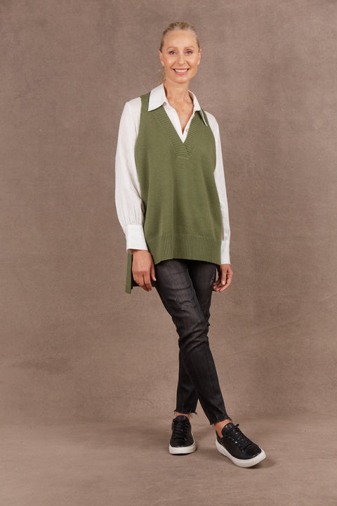 Nakako Vest