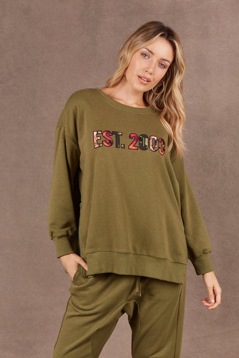 Est Sweat Top