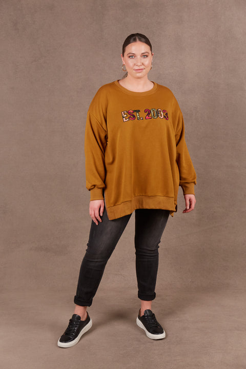 Est Sweat Top
