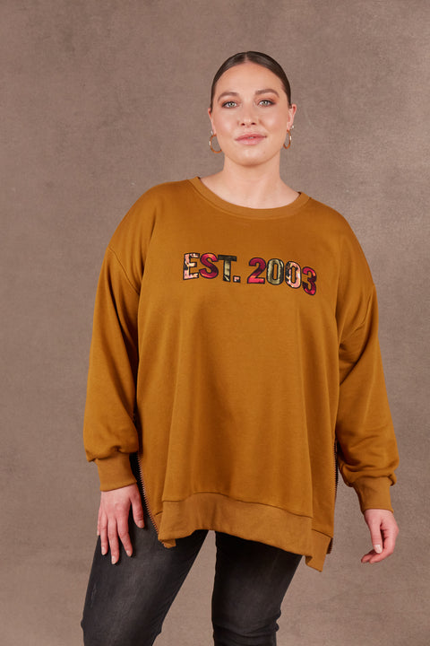 Est Sweat Top