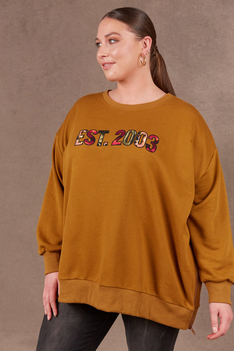 Est Sweat Top