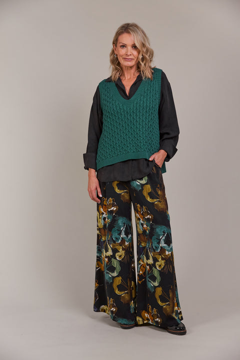 Naviva Vest