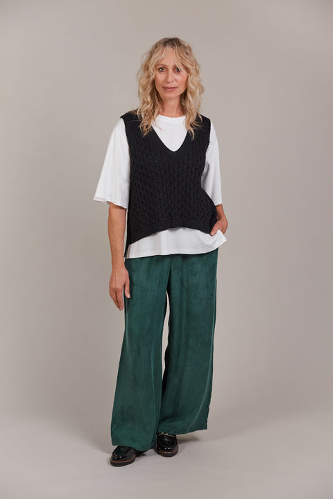 Naviva Vest