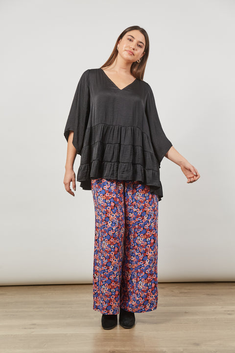 Romance Relax Top