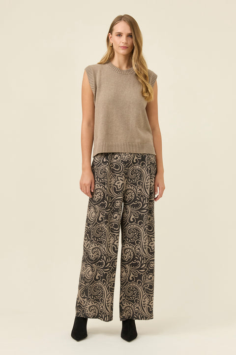 Darby Knit Vest - Willow Collective Mudgee
