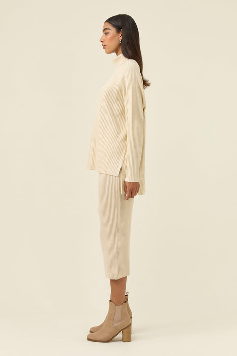 Juno Relaxed Roll Neck Jumper - Willow Collective Mudgee