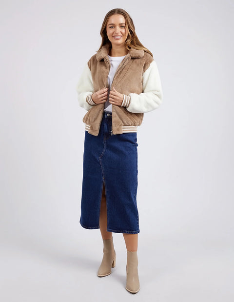 Mae Contrast Bomber