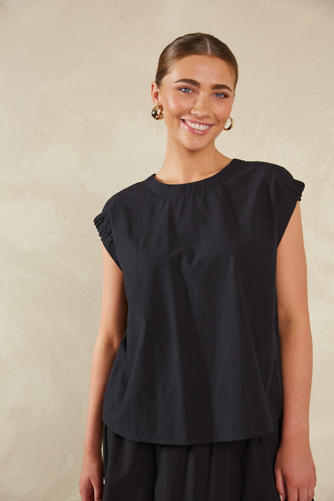 Adelfia Top