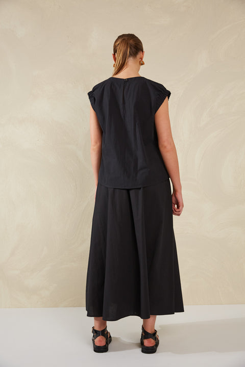 Adelfia Top
