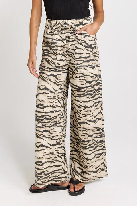 Saffra Relax Leg Jean