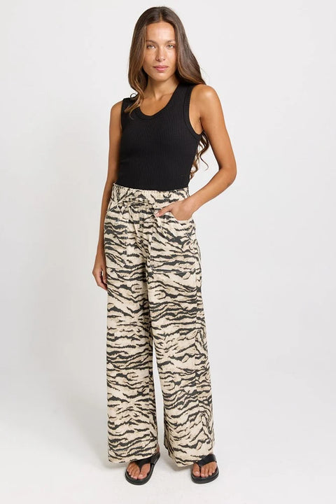 Saffra Relax Leg Jean