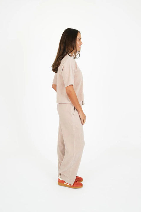 Lay Back Pant