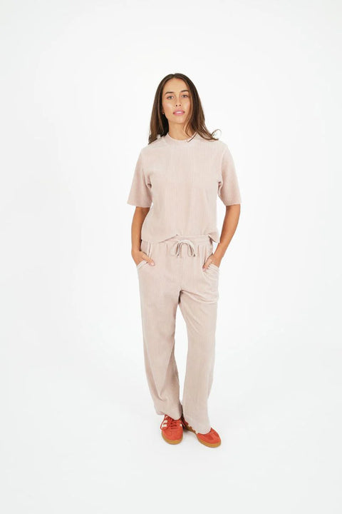 Lay Back Pant
